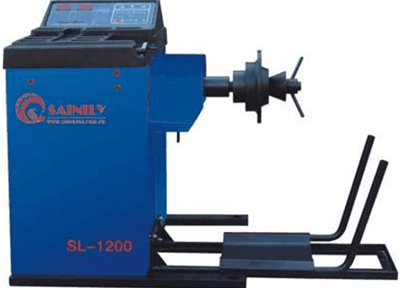 Máy cân bằng lốp xe tải